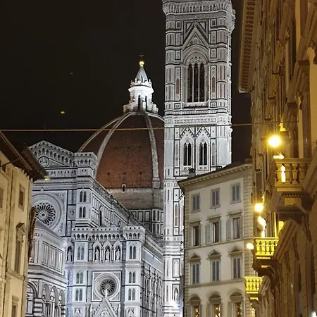 Elegante E Spazioso Bilocale In Zona Certosa Florenz Exterior foto